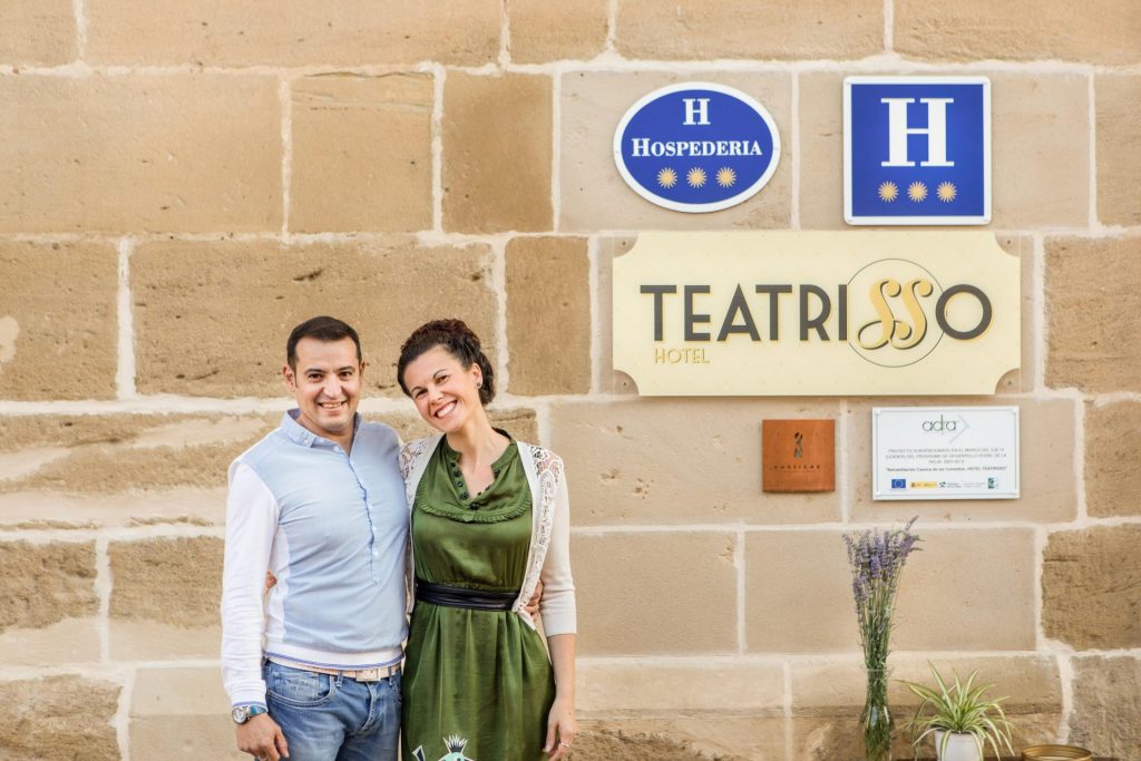 Jose Angel y Laura teatrisso